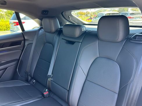 Used 2025 Porsche Macan Electric RWD image 31