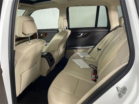 Used 2014 Mercedes-Benz GLK 250 BlueTEC 4MATIC image 18