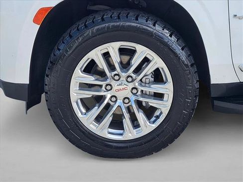 Used 2024 GMC Yukon SLT RWD image 23