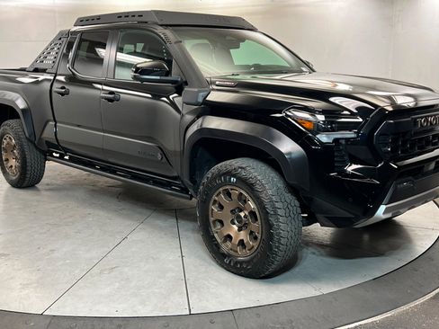 Used 2024 Toyota Tacoma 4x4 Double Cab Hybrid image 7