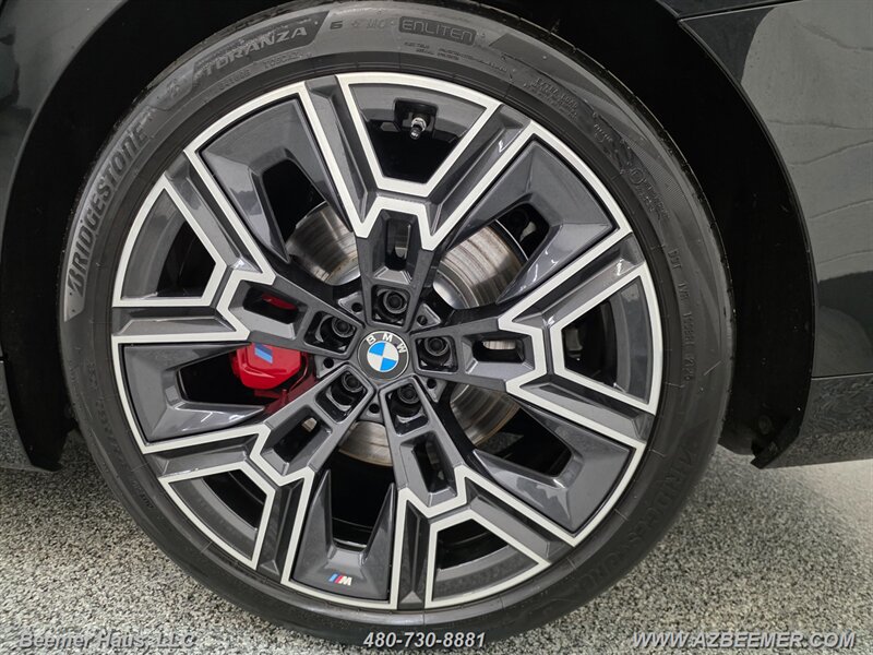 Used 2026 BMW i5 eDrive40 w/ M Sport Package RWD image 14