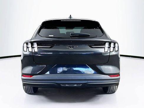 Certified 2022 Ford Mustang Mach-E Select image 5