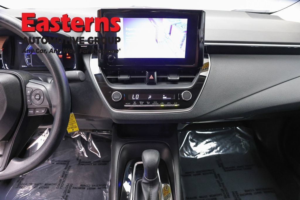 Used 2026 Toyota Corolla LE FWD image 11