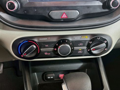 Used 2020 Kia Soul LX FWD image 22