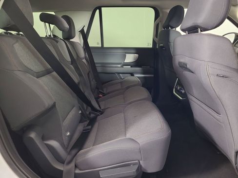 Used 2025 Ford Expedition Active image 22