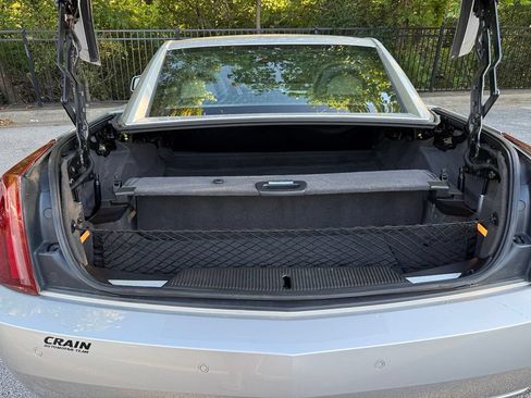 Used 2006 Cadillac XLR RWD image 34