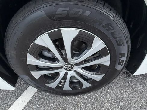 Used 2022 Toyota Corolla LE FWD image 26