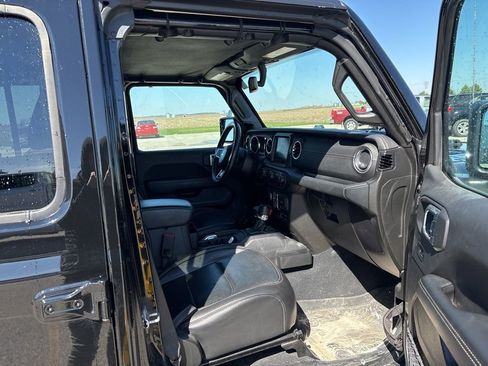 Used 2023 Jeep Wrangler Sahara w/ Dual Top Group image 18