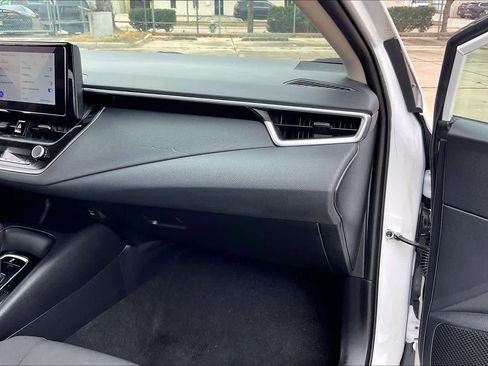 Used 2024 Toyota Corolla LE image 20