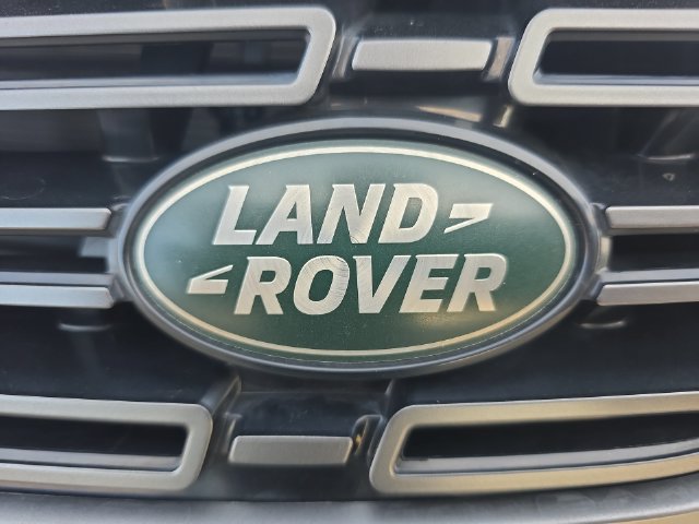 Used 2024 Land Rover Range Rover Sport SE AWD/4WD image 28