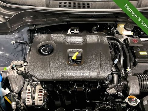 Used 2025 Kia Soul LX w/ LX Technology Package FWD image 39