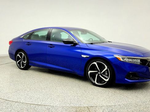 Used 2022 Honda Accord Sport image 3
