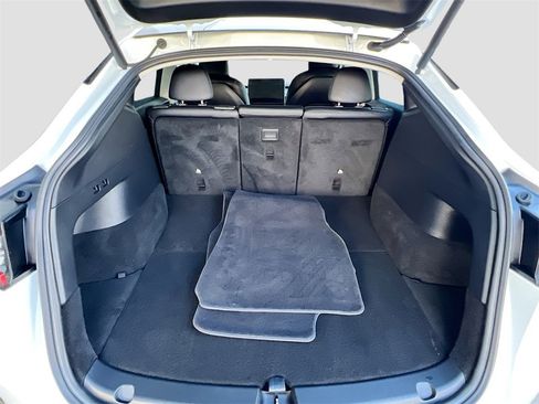 Used 2022 Tesla Model Y Performance image 25