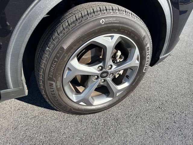 Used 2025 Ford Escape ST-Line w/ Tech Pack #1 AWD/4WD image 11