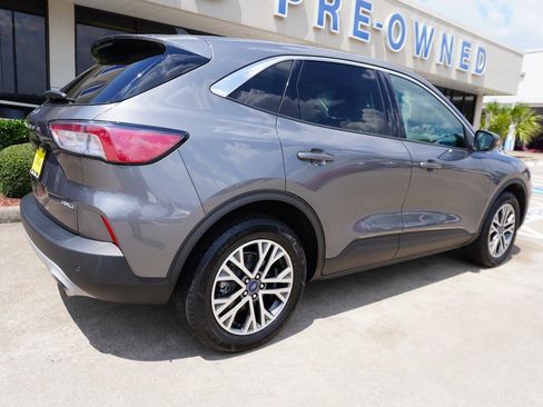Used 2022 Ford Escape SEL w/ Technology Package image 6