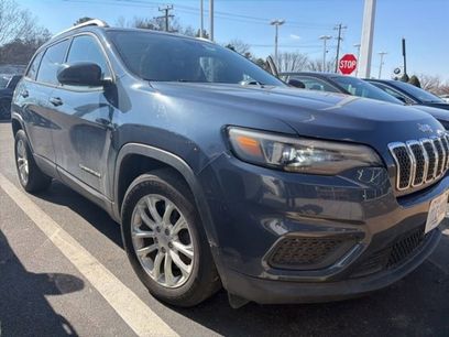 Used 2021 Jeep Cherokee Latitude w/ Mopar Interior Package