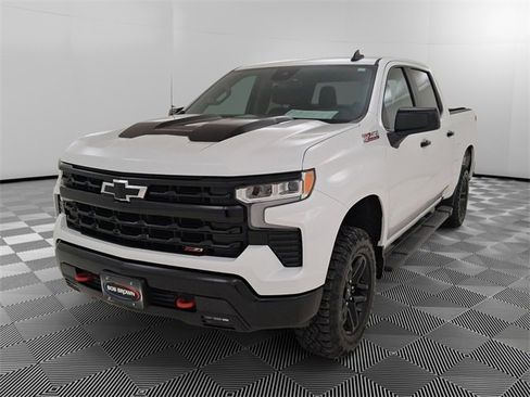 Used 2023 Chevrolet Silverado 1500 LT Trail Boss image 7