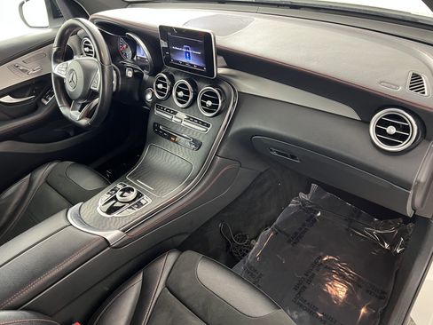 Certified 2019 Mercedes-Benz GLC 43 AMG 4MATIC image 25