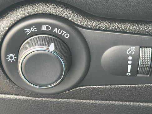 Used 2025 Dodge Durango R/T image 17