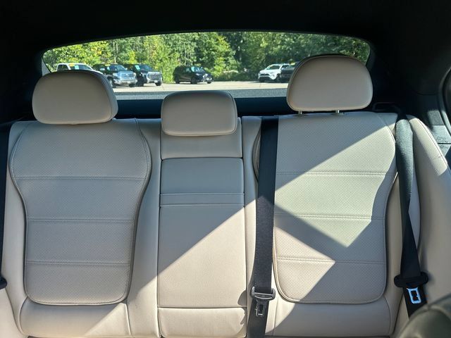 Used 2025 Mercedes-Benz C 300 4MATIC Sedan image 27