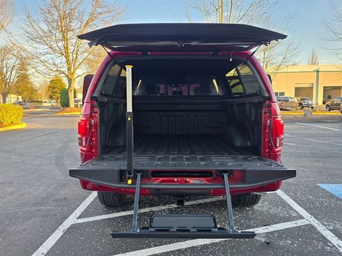 Used 2017 Ford F150 Platinum w/ Equipment Group 701A Luxury image 20