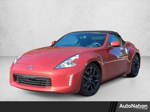 Used 2016 Nissan 370Z image 1