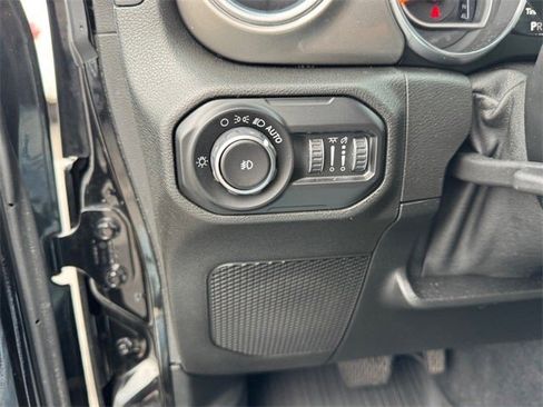 Used 2020 Jeep Wrangler Unlimited Sahara w/ Safety Group image 19