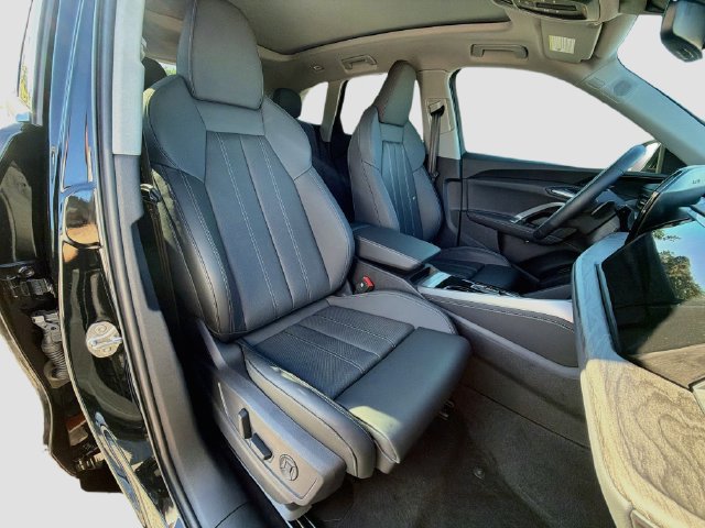 Used 2025 Audi Q5 Premium Plus AWD/4WD image 15