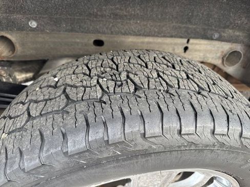 Used 2016 Chevrolet Silverado 1500 High Country w/ High Country Premium Package image 4