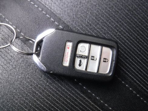 Used 2019 Honda Accord EX image 38