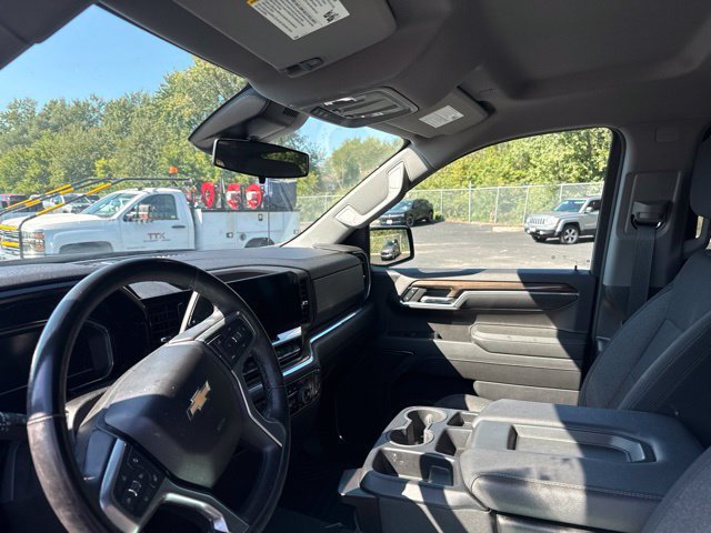 Certified 2024 Chevrolet Silverado 1500 LT AWD/4WD image 10
