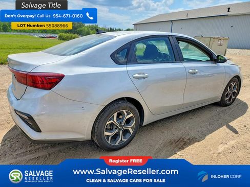Used 2020 Kia Forte LXS FWD image 4