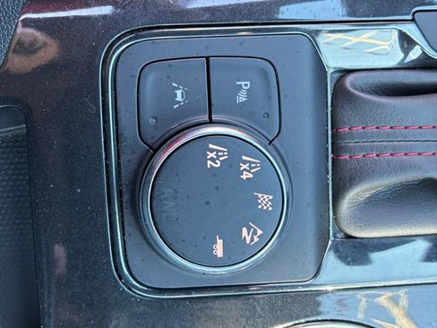 Used 2019 Chevrolet Blazer RS AWD/4WD image 23