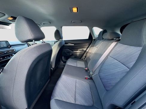 Used 2023 Kia Seltos LX image 25