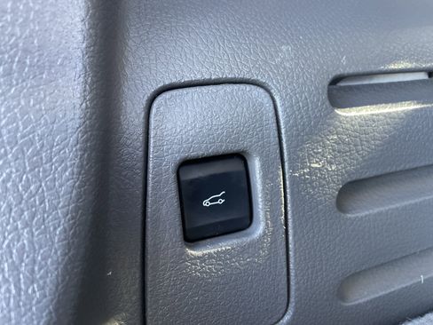 Used 2014 Ford Edge Limited w/ Driver Entry Package AWD/4WD image 28