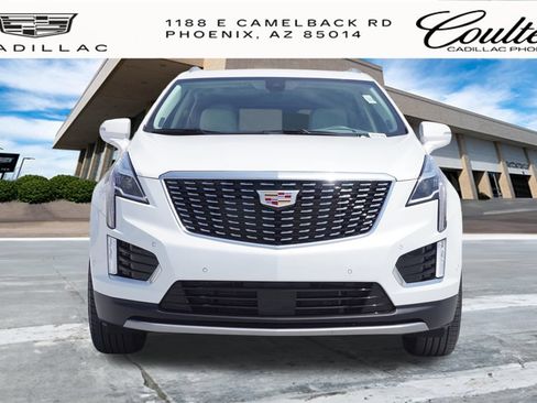 Used 2024 Cadillac XT5 Premium Luxury w/ Technology Package FWD image 5