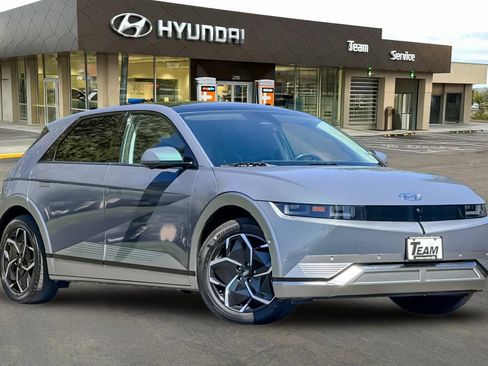 Used 2024 Hyundai Ioniq 5 Limited RWD image 2