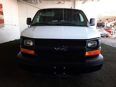 Used 2014 Chevrolet Express 2500 LS image 3