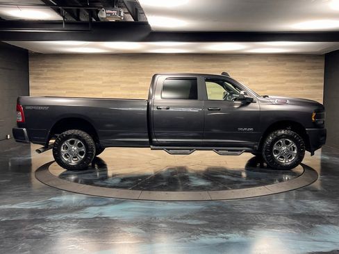 Used 2021 RAM 3500 Big Horn w/ Level 1 Equipment Group image 9