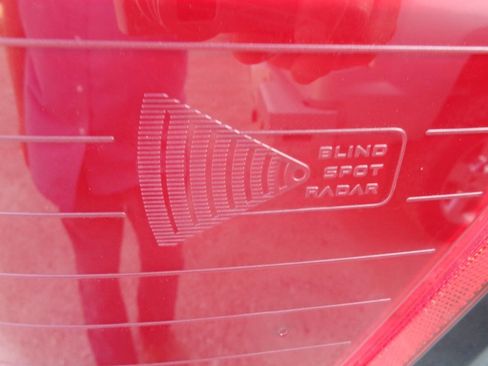 Used 2020 Ford F250 Lariat w/ Chrome Package image 12