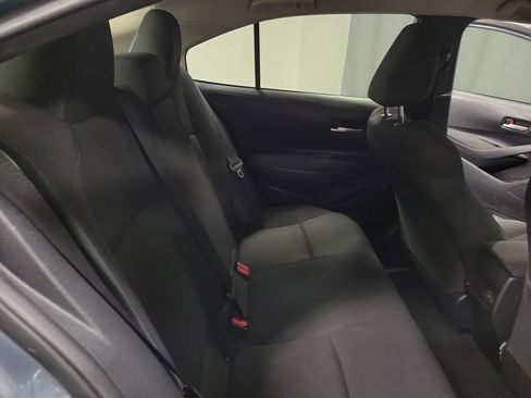 Used 2020 Toyota Corolla LE image 19