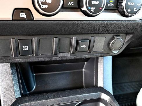 Used 2021 Toyota Tacoma SR5 RWD image 24