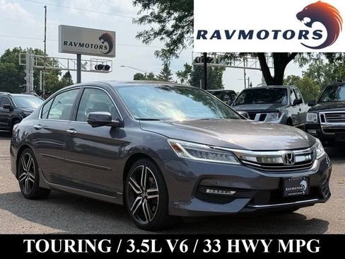 Used 2017 Honda Accord Touring image 1