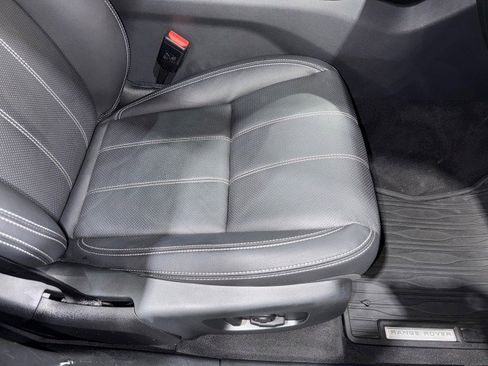 Used 2021 Land Rover Range Rover Velar R-Dynamic S image 64