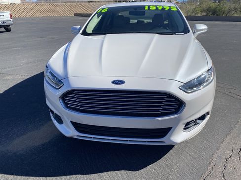 Used 2016 Ford Fusion SE w/ Equipment Group 202A image 6
