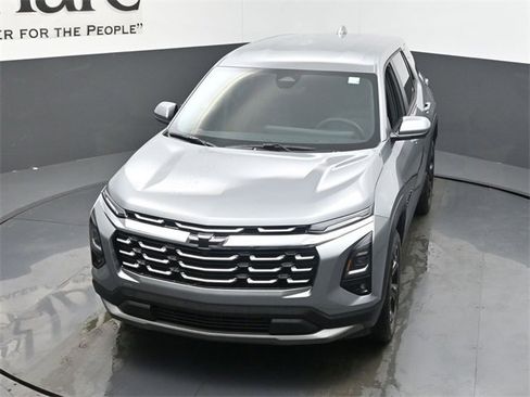 New 2026 Chevrolet Equinox LT w/ Safety and Technology Package image 24