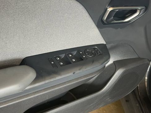 Used 2025 Kia K4 EX FWD image 11