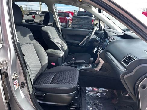 Used 2017 Subaru Forester 2.5i Premium image 27