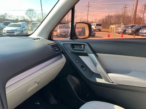 Used 2014 Subaru Forester 2.5i Premium w/ All-Weather Package image 19