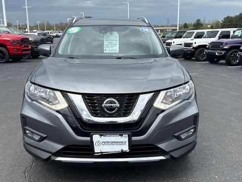 Used 2019 Nissan Rogue SV FWD image 8